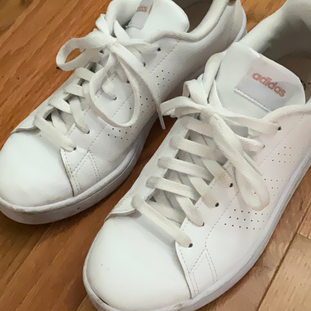 Adidas cloud foam shoes